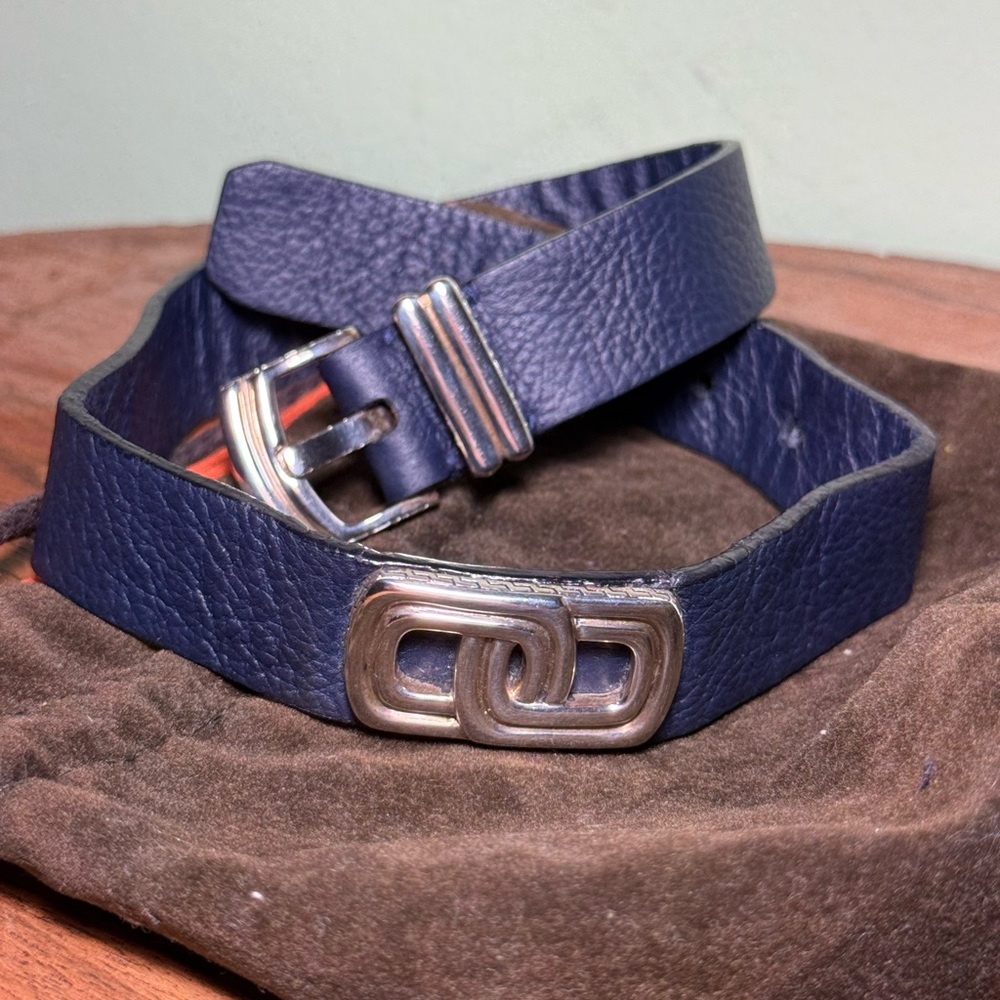 JOHN HARDY doble wrap Dark blue Leather Bracelet with S.S .925 clasp. Size S/M/L